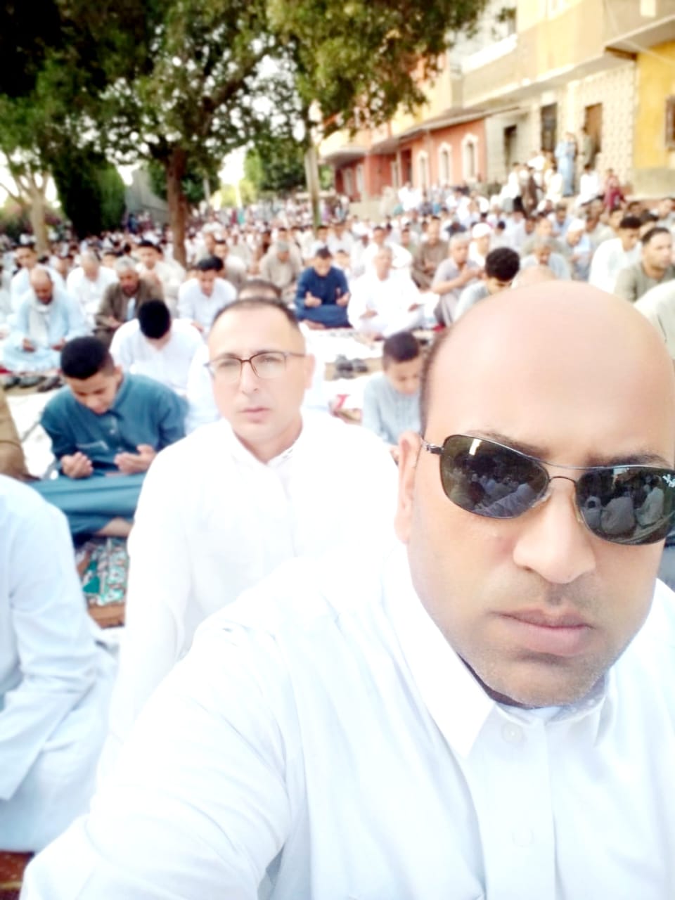 نزيه الدناوى:يؤدى صلاة العيد وسط أهله بقرية الابعديه مركز اوسيم محافظة الجيزة