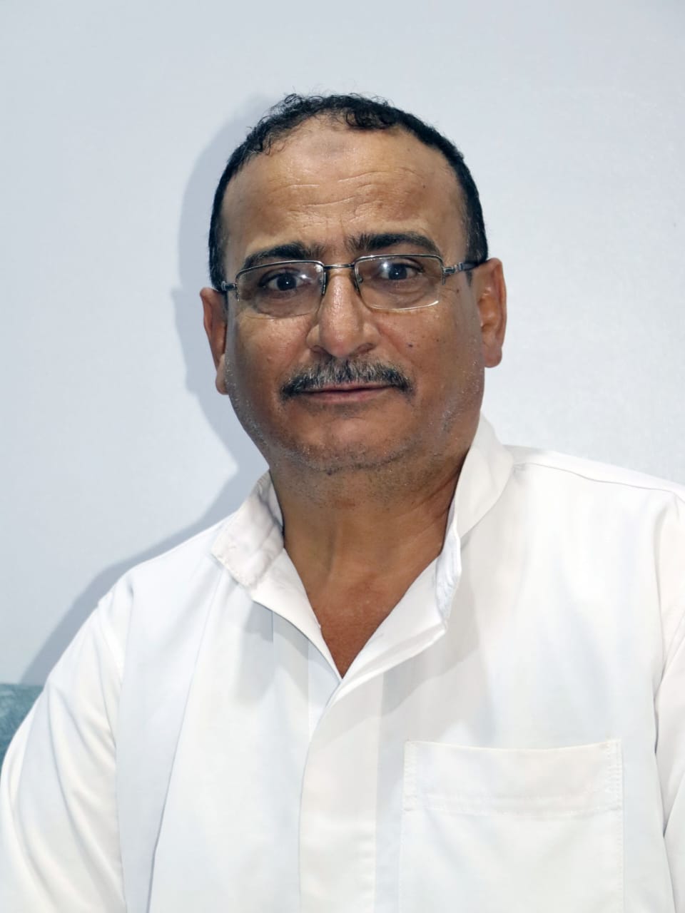 تهنئة محمله باجمل باقة ورد