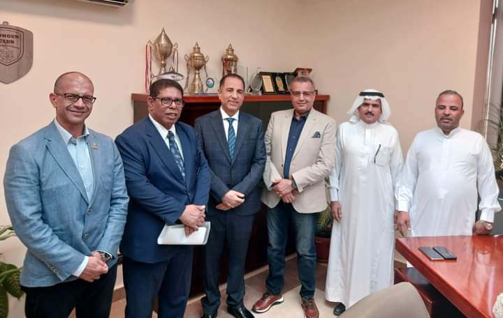 محافظ جنوب سيناء يستقبل اعضاء مجلسي النواب والشيوخ يوجهون الشكر لمحافظ جنوب سيناء على جهوده البارزة للإرتقاء بالعمل التنموي والسياحي على ارض المحافظة