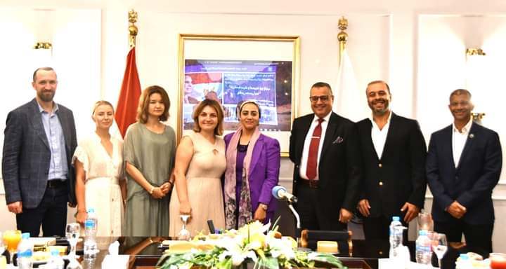 محافظ جنوب سيناء يستقبل وفد من كبري شركات السياحة بكازاخستان لبحث سبل تنشيط السياحة الوافدة الي شرم الشيخ