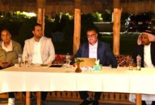 بالصور محافظ جنوب سيناء يستعرض خطط التنمية الشاملة والمستدامة مع مشايخ وعواقل مدينتي طابا ونويبع