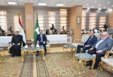 محافظ الشرقية يستقبل مفتي الجمهورية بمكتبه بالديوان العام 