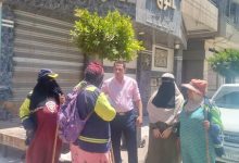 رئيس مركز و مدينة نبروه يتفقد أعمال النظافة ويهنئ العمال بثاني أيام عيد الأضحى المبارك